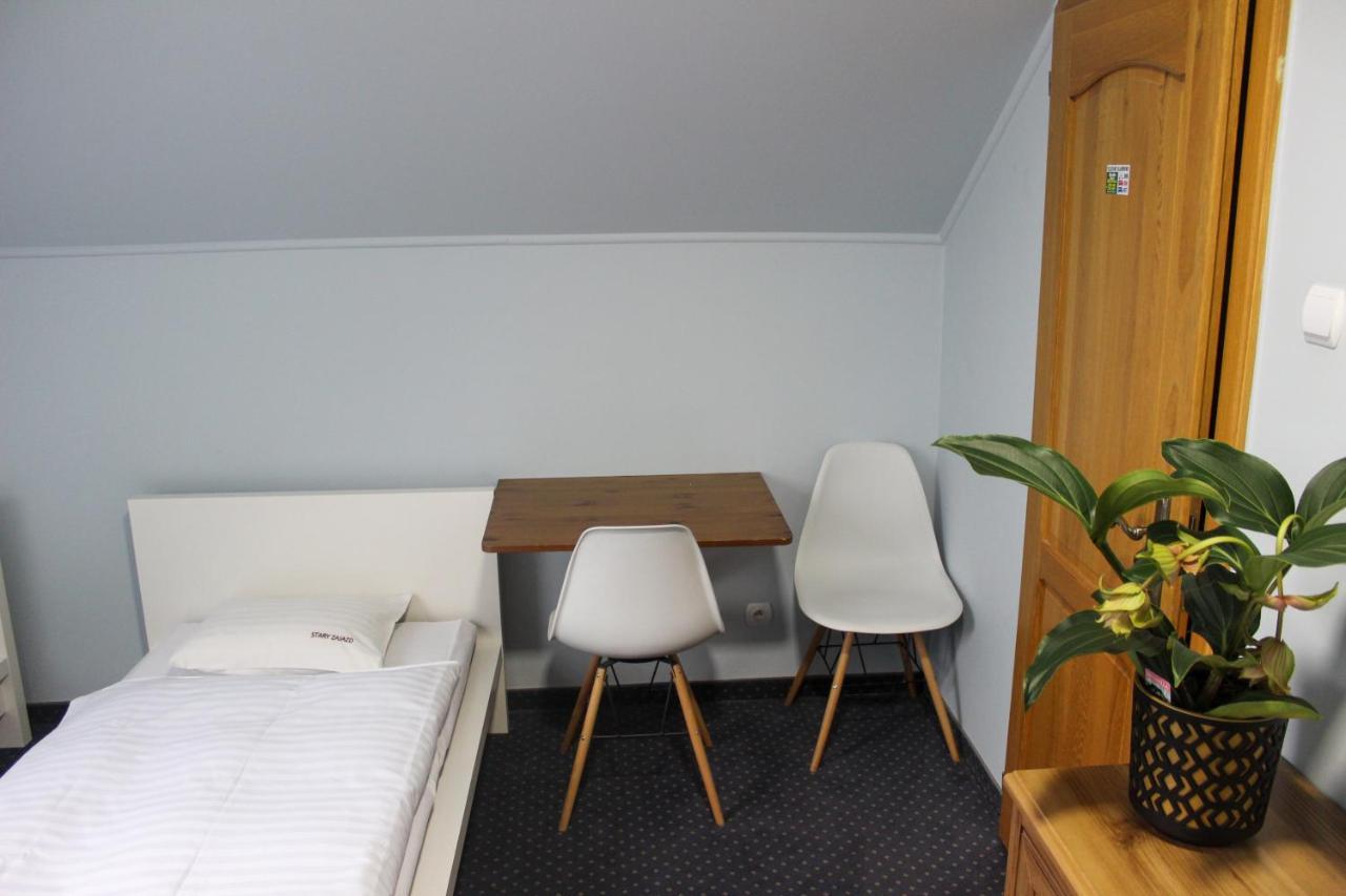 Stary Zajazd Zielona Góra Extérieur photo